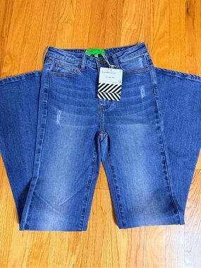 Classic Medium Blue Wide Leg Jeans - Flattering High Waist